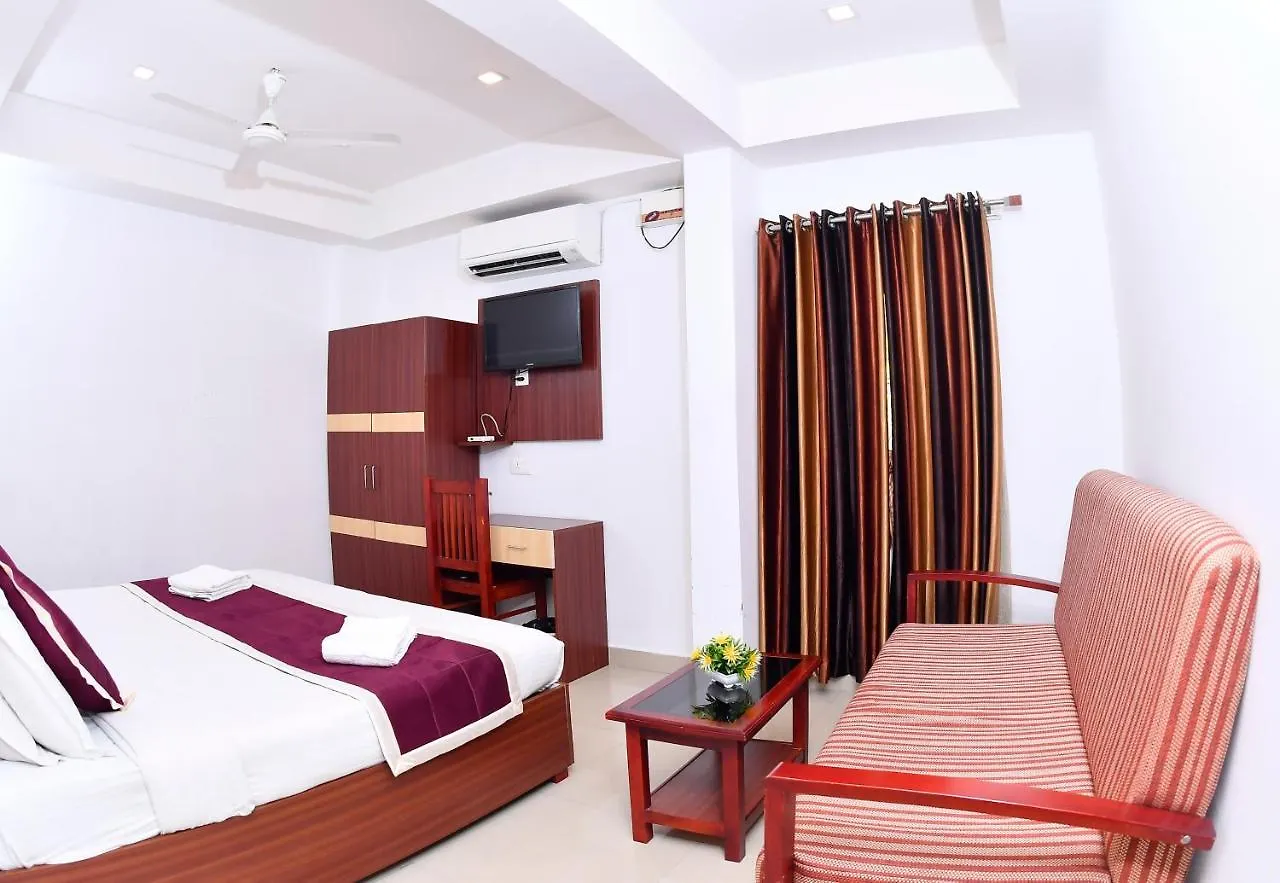 Puthens Capitol Inn Kochi 0*,  India